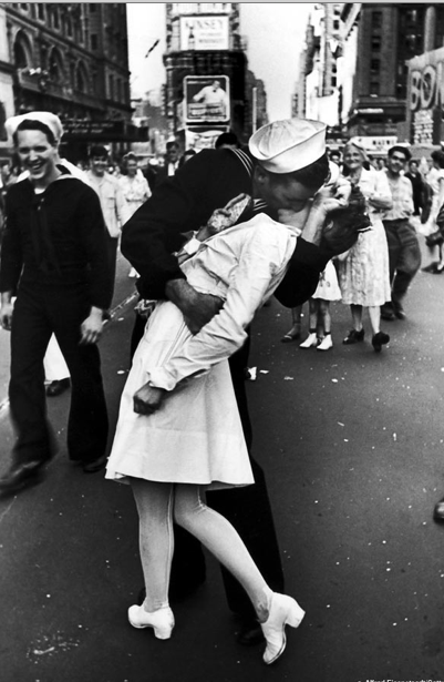 VE-Day Kiss